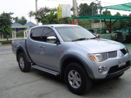 pics of new and used Mitsubishi Triton from Thailand's, Singapore's, Dubai's and UK's top new and used Mitsubishi L200 2.5 and 3.2 Double Cab