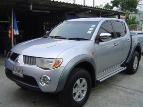 pics of new and used Mitsubishi Triton from Thailand's, Singapore's, Dubai's and UK's top new and used Mitsubishi L200 2.5 and 3.2 Double Cab