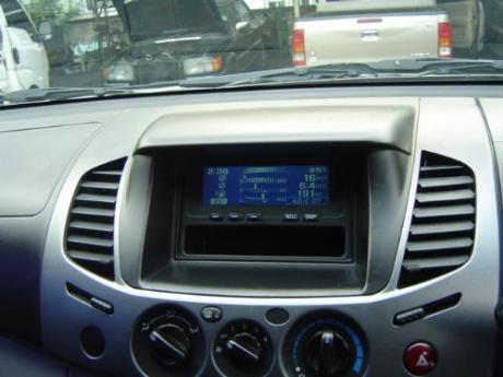 pics of new and used Mitsubishi Triton from Thailand's, Singapore's, Dubai's and UK's top new and used Mitsubishi L200 2.5 and 3.2 Double Cab