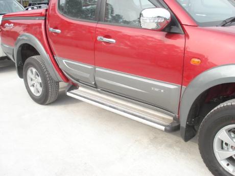 pics of new and used Mitsubishi Triton from Thailand's, Singapore's, Dubai's and UK's top new and used Mitsubishi L200 2.5 and 3.2 Double Cab