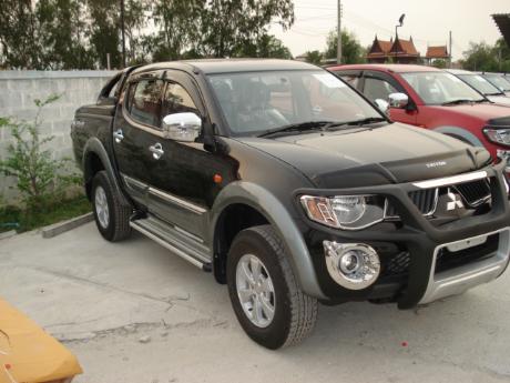 pics of new and used Mitsubishi Triton from Thailand's, Singapore's, Dubai's and UK's top new and used Mitsubishi L200 2.5 and 3.2 Double Cab