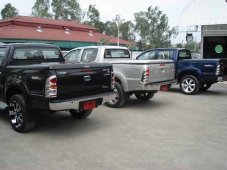 new Toyota Hilux Vigo Double Cab at Thailand's top Toyota Hilux Vigo</a>dealer Jim Autos Thailand