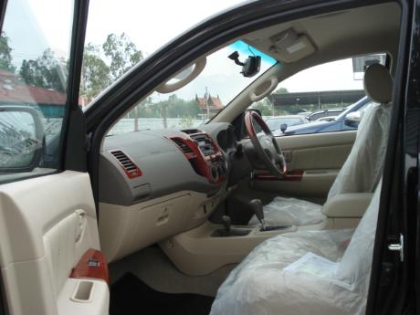 new Toyota Hilux Vigo Double Cab at Thailand's top Toyota Hilux Vigo</a>dealer Jim Autos Thailand